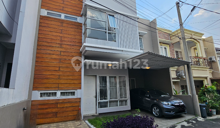 Rumah Cantik 2 Lantai Siap Huni Dalam Cluster di Jagakarsa 2