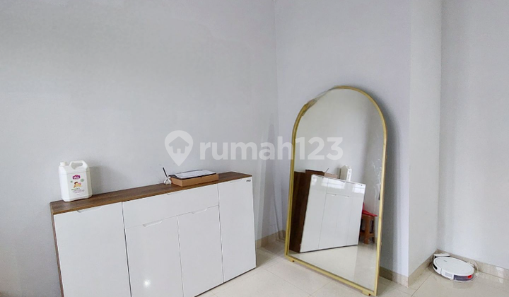 Rumah 2 Lantai Siap Huni Dalam Komplek di Sunter 2