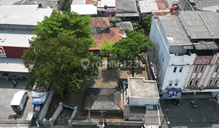 Rumah Terawat Tanah Luas Zona Komersil di Mampang 1