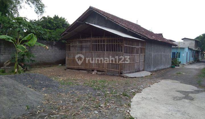 Rumah lokasi Wedi Klaten padat penduduk  2