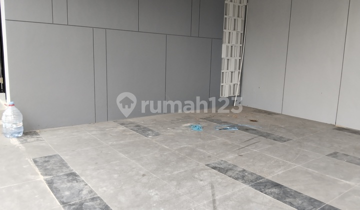 Rumah Mewah Full Furnished Lingkungan Nyaman 2