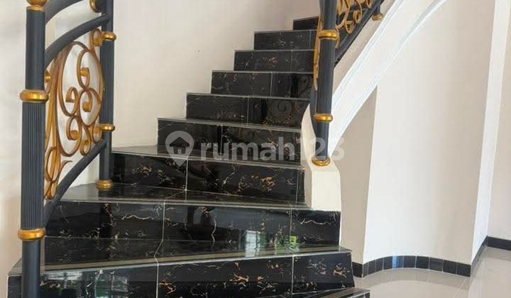 Rumah Mewah Siap Huni Bangunan Baru Dekat Janti 2