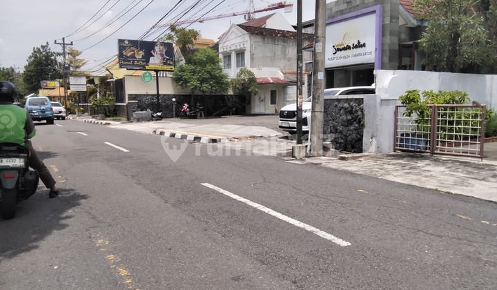 Rumah Lokasi Premium Pusat Kota Cocok untuk Kantor Rumah Lokasi Premium Pusat Kota Cocok untuk Kantor