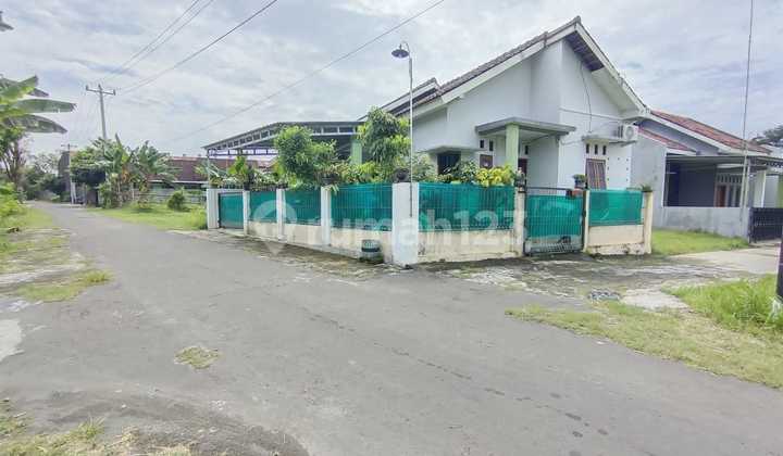 Rumah Hook Siap Huni Di Pusat Kota Klaten