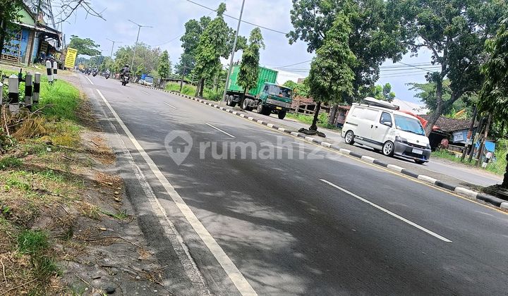 Tanah Strategis Pinggir Jalan Raya