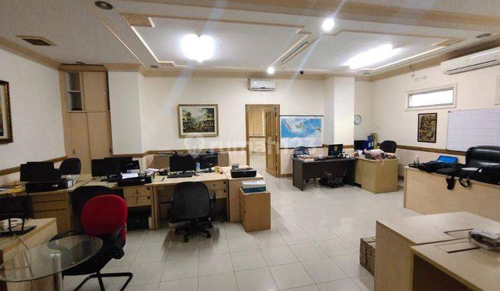 Dijual Gedung Kantor Tanah Abang Jakarta Pusat Siap Pakai 1