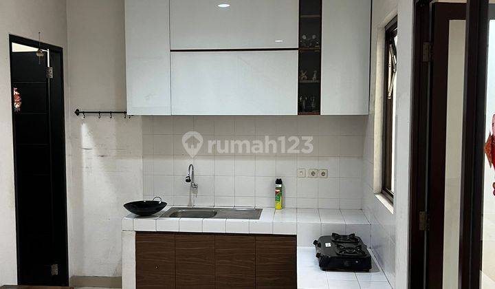 Disewakan Rumah Casa Jardin 7x15m² Jakarta Barat Rapih Siap Huni 2