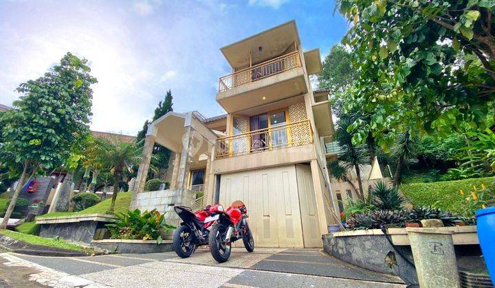 Dijual Rumah Villa Kawasan Elit Dago Pakar Bandung Furnished 1