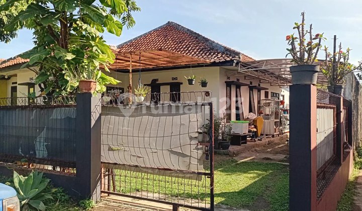 For Sale Ready-to-Occupy House in Cisaranten Bandung 2