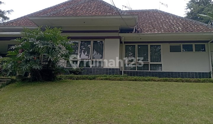Dijual Rumah Klasik Terawat Tengah Kota Bandung Jalan Utama Dijual Rumah Klasik Terawat Tengah Kota Bandung Jalan Utama