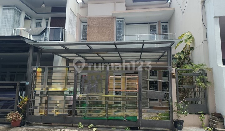 For Sale Good House Margahayu Raya 2 Floors Main Street 3 Cars For Sale Good House Margahayu Raya 2 Floors Main Street 3 Cars