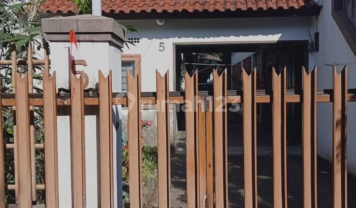 Dijual Rumah Clasik Siap Huni di Antapani Bandung