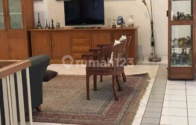 Dijual Rumah Lama Terawat Heritage Siap Huni Ciumbuleuit Bandung 2