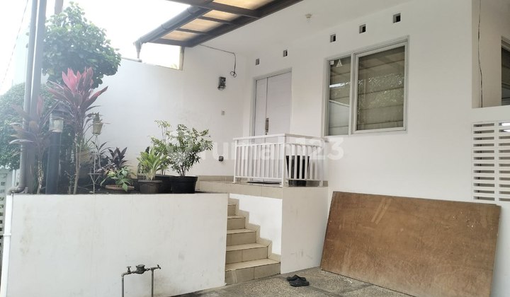 For Sale Ready-to-Occupy House in Awiligar Cigadung Bandung 2