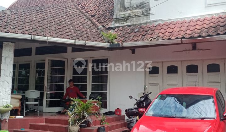 For Sale Well-Maintained Old Heritage House Dago Wing