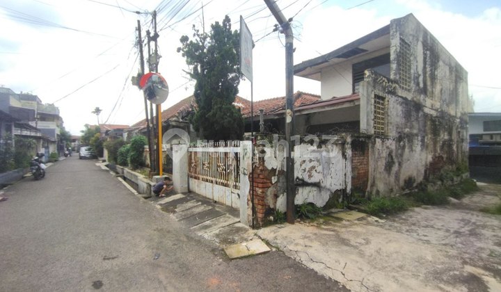 Rumah Butuh Renovasi Total Unfurnished SHM Batununggal, Bandung