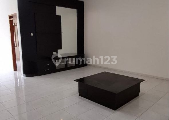 Ready-to-Live New House in Taman Holis Indah near BPK Penabur 2