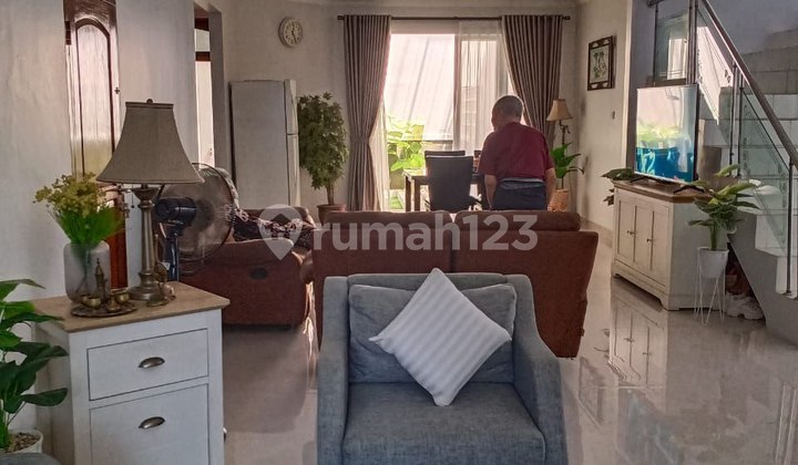 Rumah Bagus Siap Huni di Arcamanik, Bandung