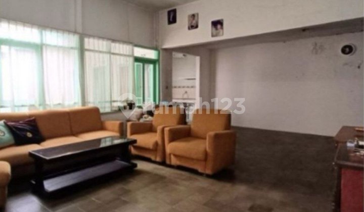 Rumah Lama Terawat di Sayap Riau Bandung 2