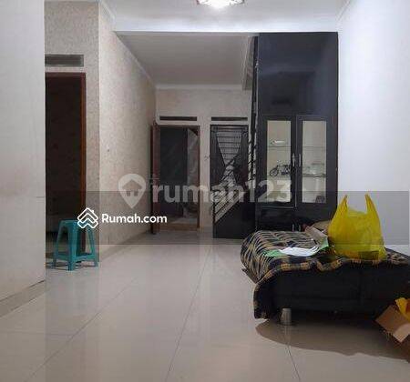 Rumah 2 Lantai Siap Huni Kiara Sari Harga Menarik 2