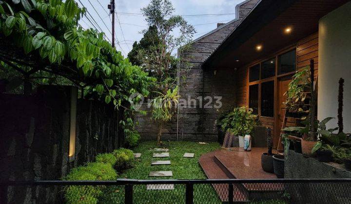 Rumah Mewah Lux Full Furnished Lokasi Strategis Tengah Kota 2