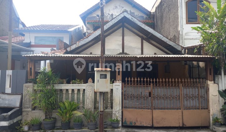 Rumah Lama Lokasi Strategis Sayap Jalan Jakarta Rumah Lama Lokasi Strategis Sayap Jalan Jakarta