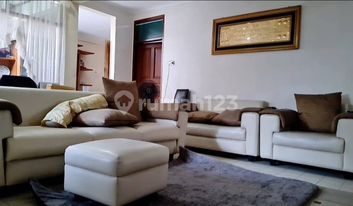 Rumah Bagus Terawat Lokasi Strategis di Turangga Bandung Kota  2