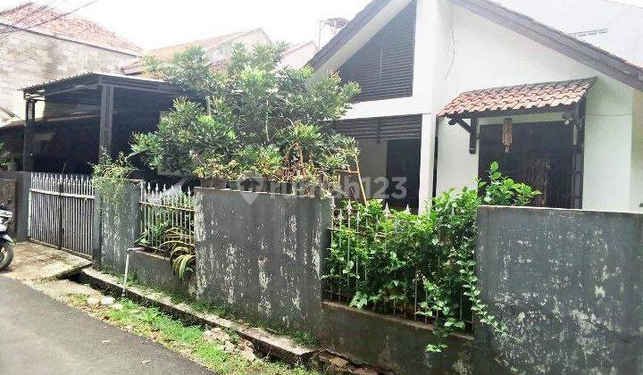 Rumah Lama Terawat Harga Murah Lokasi Strategis Antapani  1