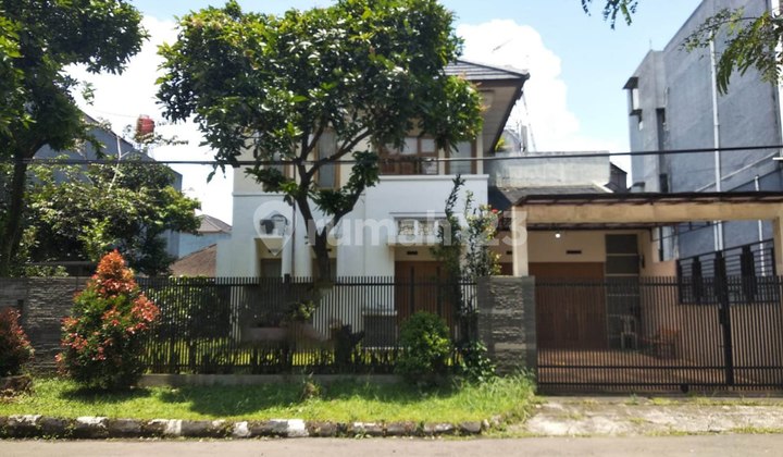 Nice House, Scenic Environment, Buah Batu Regency, Near Toll Road. Nice House, Scenic Environment, Buah Batu Regency, Near Toll Road.