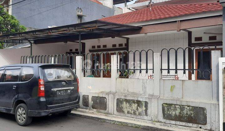 Rumah Lama Siap Huni di Area Kembar Bandung 1