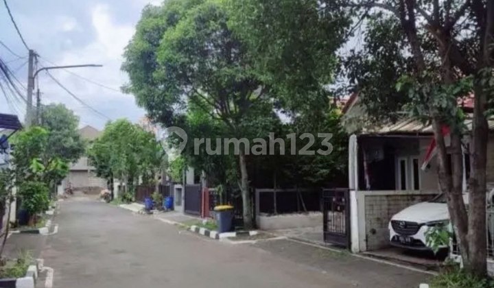 Rumah Terawat Di Komplek Antapani Bandung  2