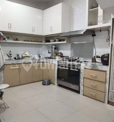 Rumah minimalis modern batununggal  ada taman depan & Belakang 2