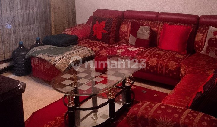 Land Measuring House on Cihampelas Main Road, Bandung City Land Measuring House on Cihampelas Main Road, Bandung City