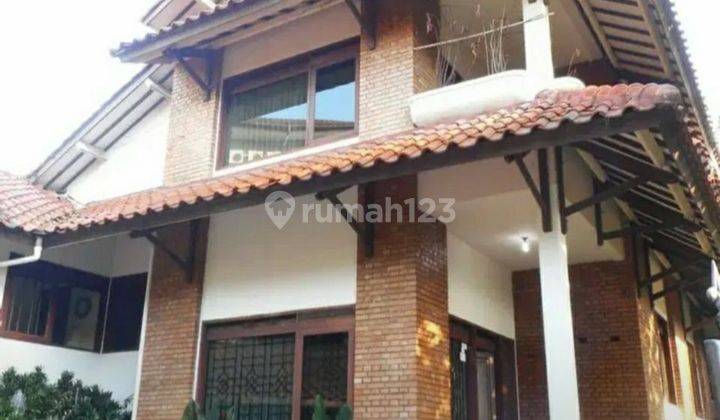 Rumah 2 Lantai Bagus di Sayap Dago, Bandung 1