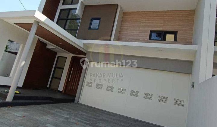 Rumah Mewah Strategis Tengah Kota Lengkong Bandung 2