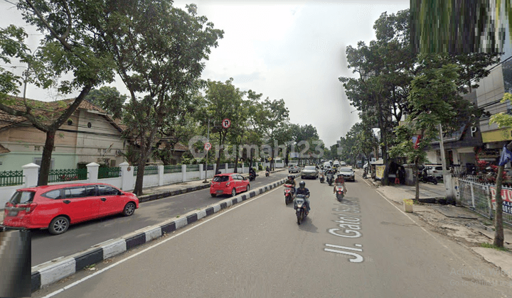 Rumah Strategis Buat Usaha Mainroad Gatot Subroto Bandung 2