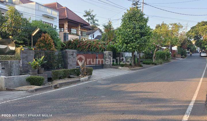 Rumah terawat siap huni lingkungan asri gegerkalong 1