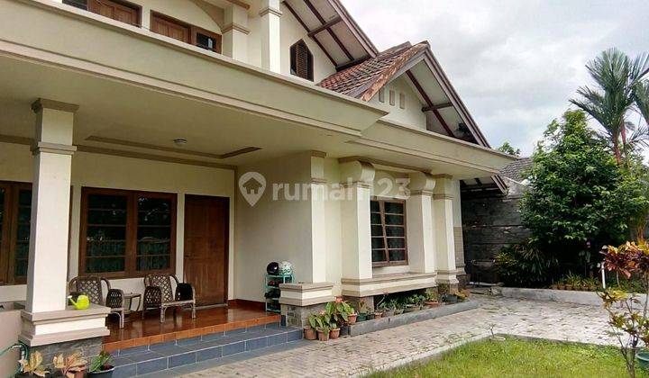 Rumah Mewah Clasik Lokasi Bagus Antapani Bandung 2