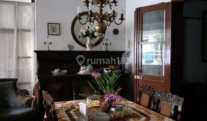 Rumah terawat area favorit Cipaganti Bandung  2