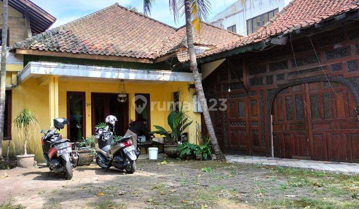 Rumah Klasik Belanda Cocok Untuk Usaha di Cikutra Bandung 1