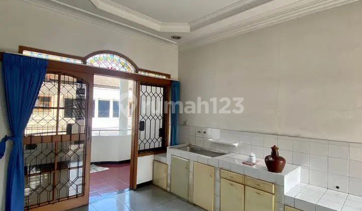 Rumah besar terawat lokasi bagus di pasir luyu bkr bandung 2