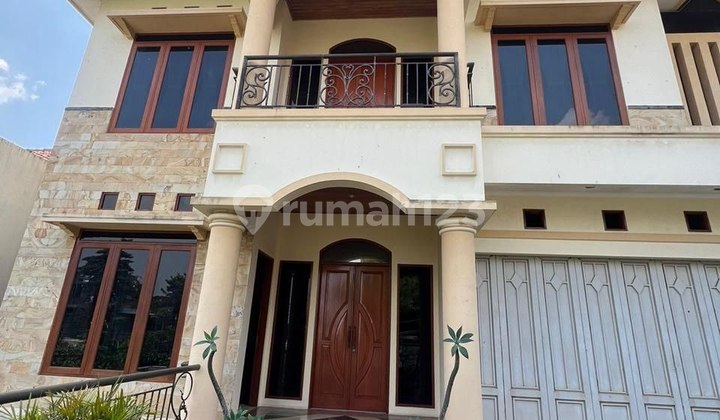 Luxurious house & good boarding house in Setra Indah Bandung near Maranatha 1