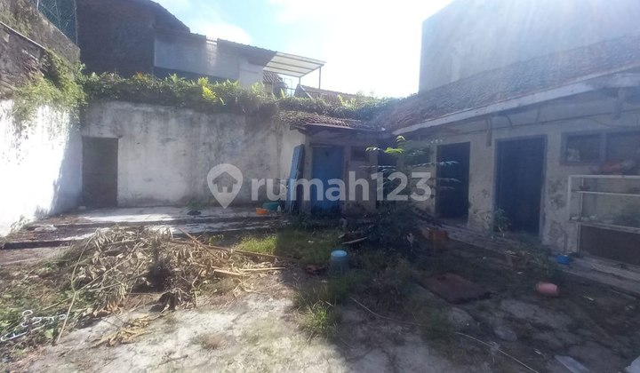 Attractive Investment! Old House in Muara Sari Bandung 2