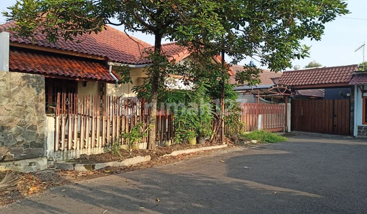 Rumah terawat lokasi bagus di turangga bandung Rumah terawat lokasi bagus di turangga bandung