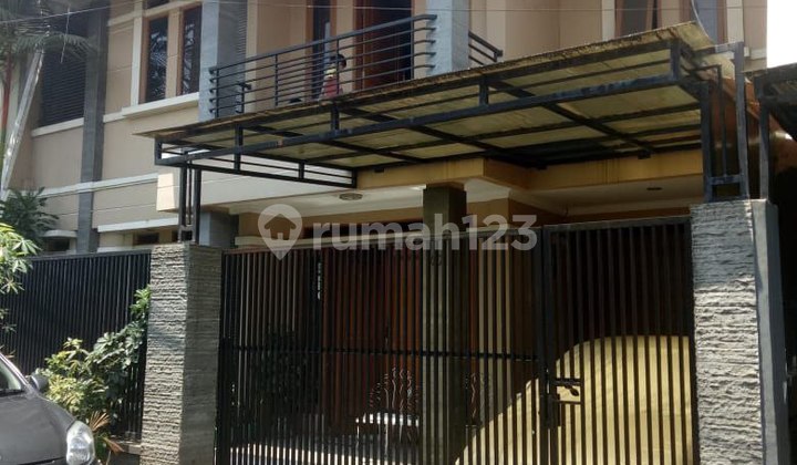 Rumah terawat siap huni dekat mesjid turangga cijagra situsari