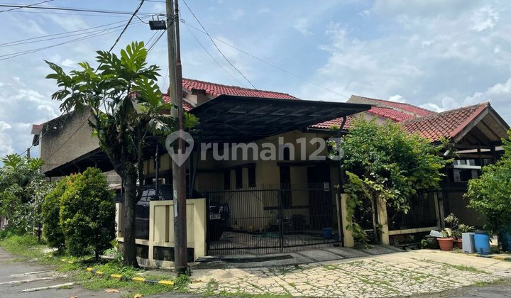 Rumah Lama Hook Murah di Antapani Bandung Kota