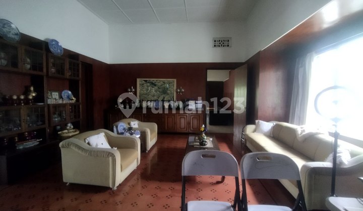 Rumah strategis di sayap dago dekat jl hasanudin bandung 2