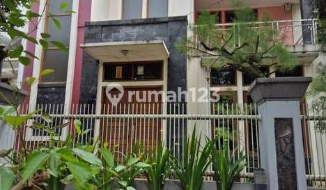 Hook house! ready to occupy in Batununggal Indah, Bandung 2