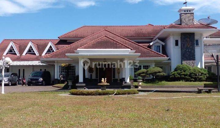 Rumah mewah lembang bangunan megah view bandung 1