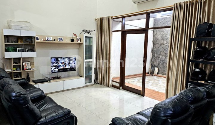 Affordable House in Taman Holis Indah Bandung Near Soekarno Hatta 2